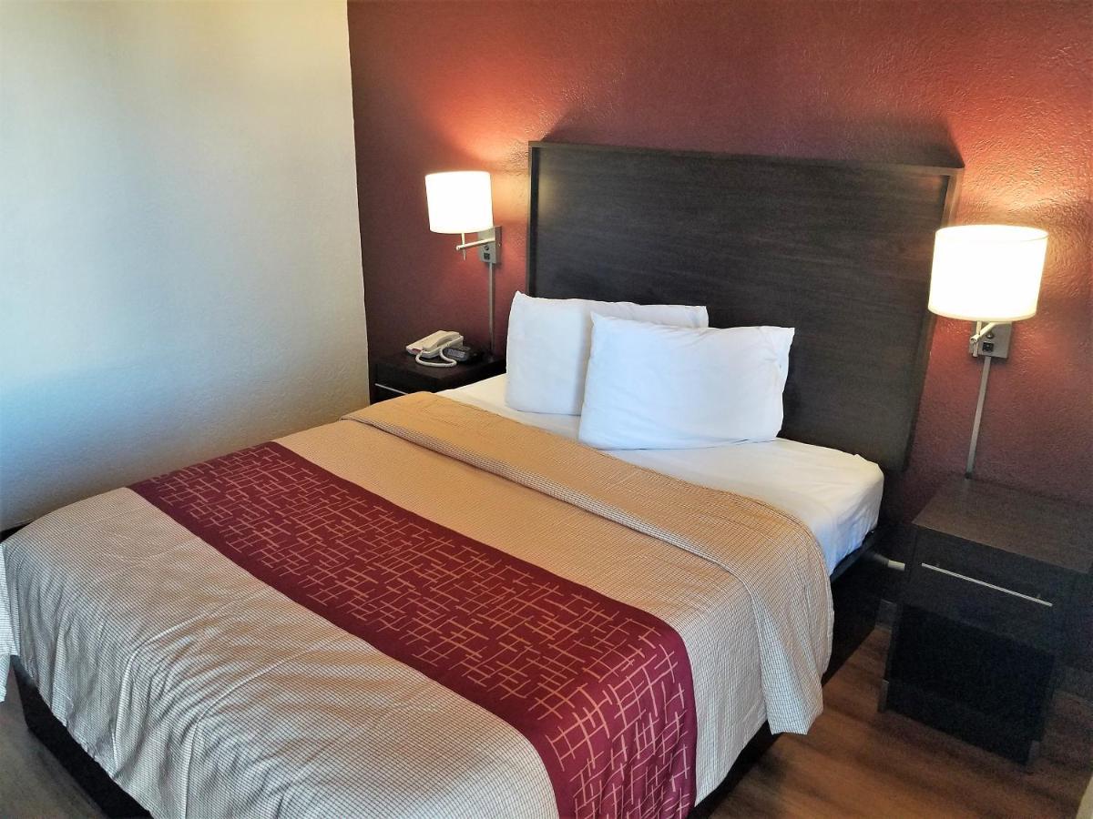 Red Roof Inn San Antonio Northeast - Rittiman Rd Екстериор снимка