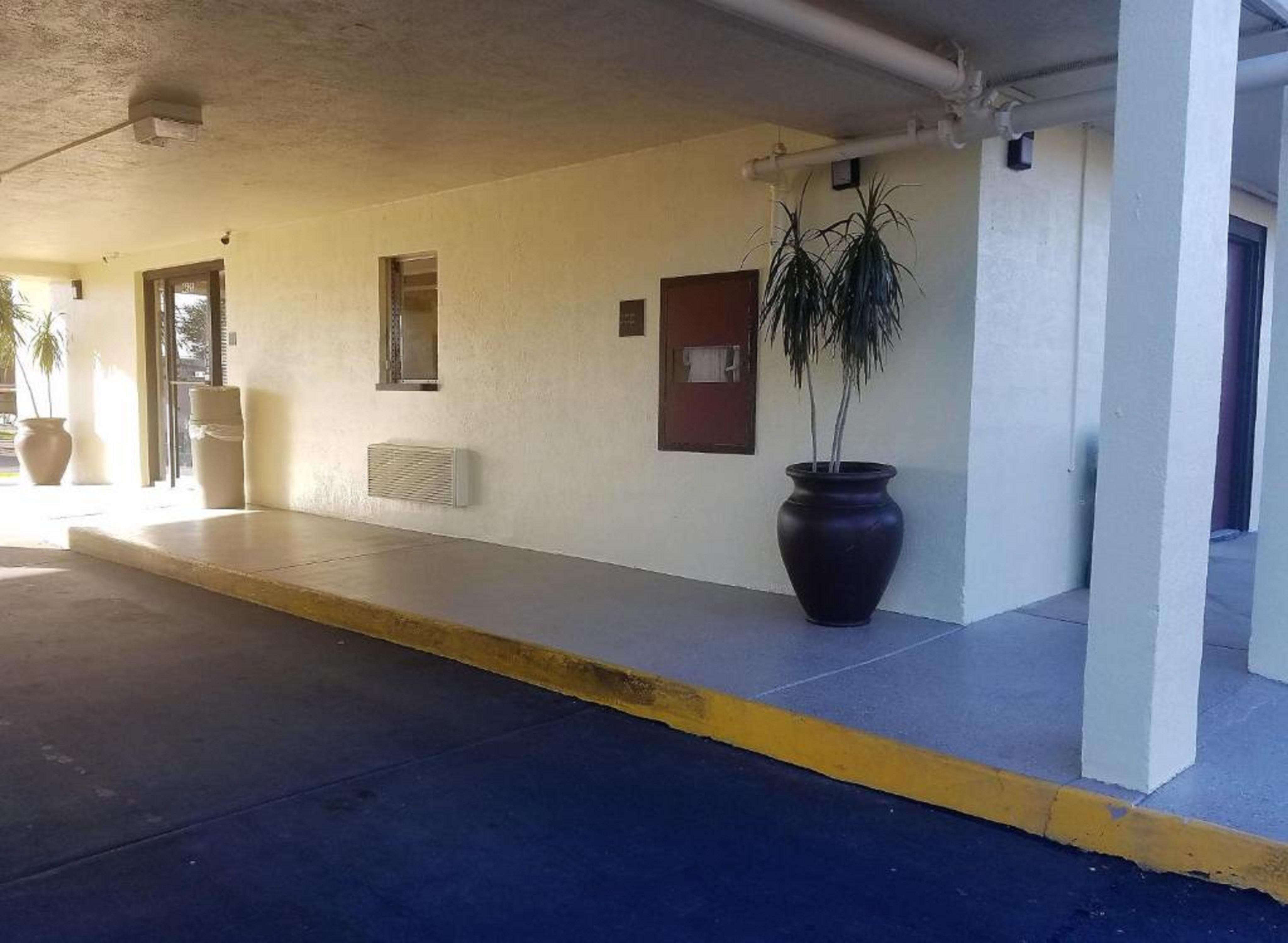 Red Roof Inn San Antonio Northeast - Rittiman Rd Екстериор снимка