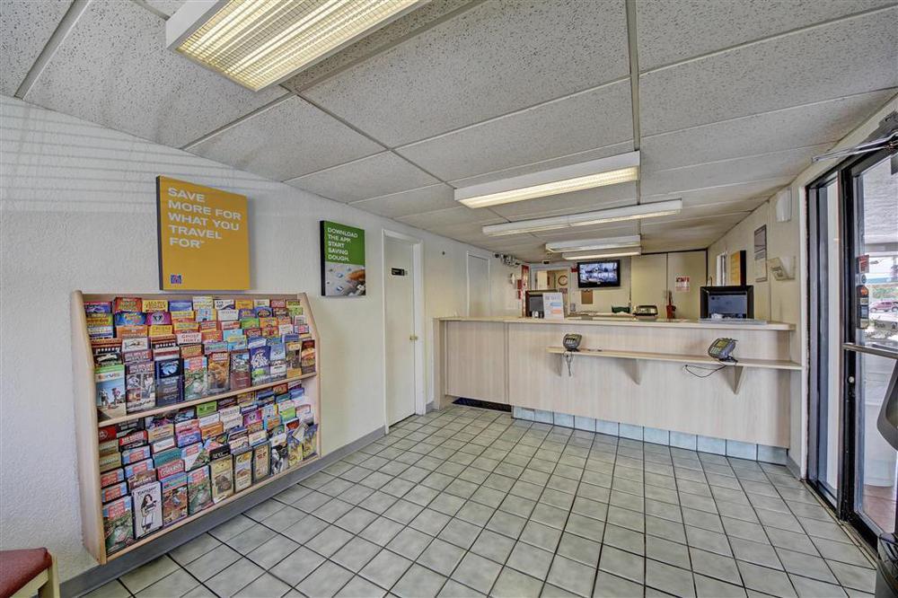 Red Roof Inn San Antonio Northeast - Rittiman Rd Интериор снимка